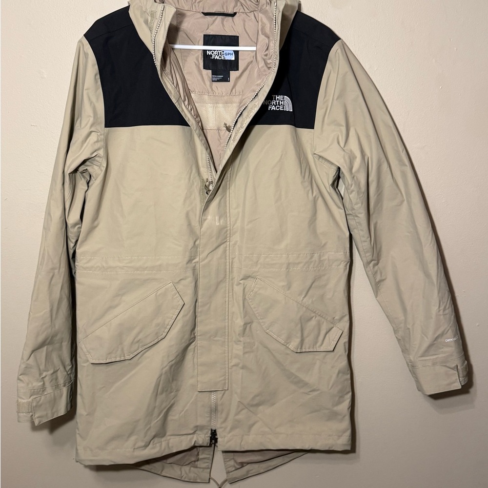 The North Face Men's Tan and Black Raincoat